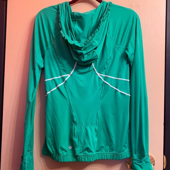 Lululemon Athletic Wear - Picture 2 of 2